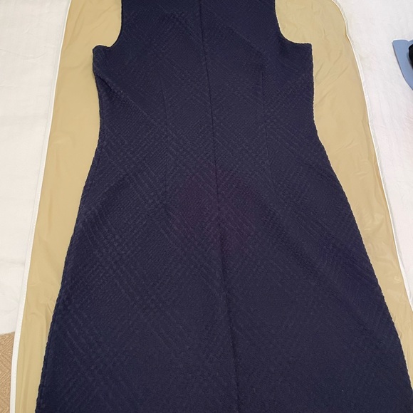 Dark Navy Blue J McLaughlin Medium Sleeveless patterned dress. - Picture 4 of 5